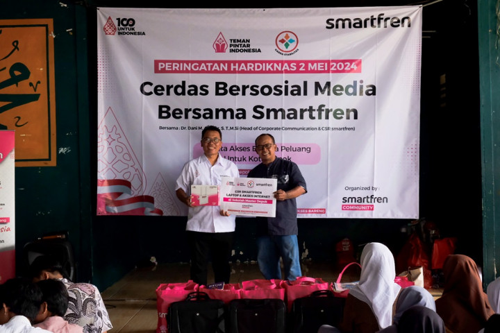 Smartfren Wujudkan Pemerataan Literasi Digital, Begini Caranya