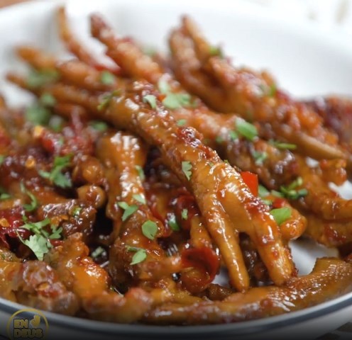 Ceker Pedas Empuk, Lezat Selera Makan Jadi Berlipat