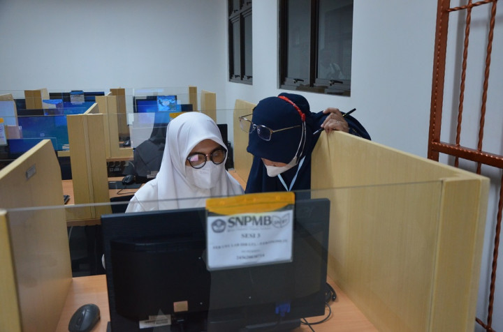 Cerita Wahyu dan Maya, Tunanetra yang Ikut UTBK-SNBT di UNY