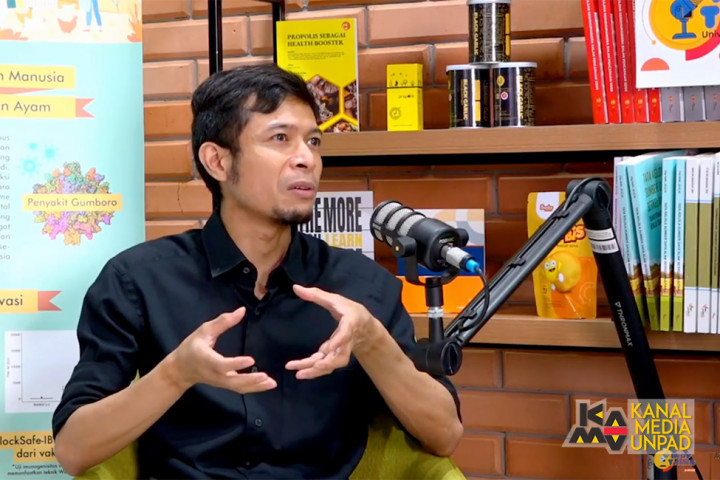 Peneliti Unpad Kembangkan Vaksin Penyakit Gumboro pada Ayam