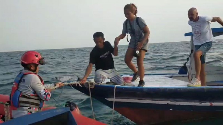 Mesin Kapal Mati, WNA Terombang-ambing di Perairan Pulau Tikus