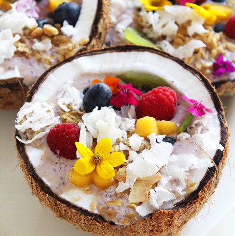 5 Jenis Makanan dan Minuman yang Sebaiknya Tidak Dikonsumsi Sebelum Olahraga