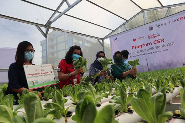 Konsisten Wujudkan Pembangunan Berkelanjutan lewat TJSL, Bank DKI Raih Penghargaan Indonesia Best CSR Award 2024