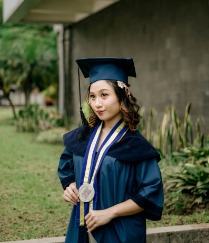 Jadi Lulusan Magister Termuda ITB, Natalia Tuntaskan S2 di Usia 22 Tahun