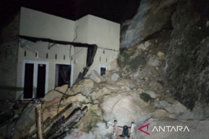 Seorang Balita di Tarutung Sumut Tewas Tertimbun Longsor