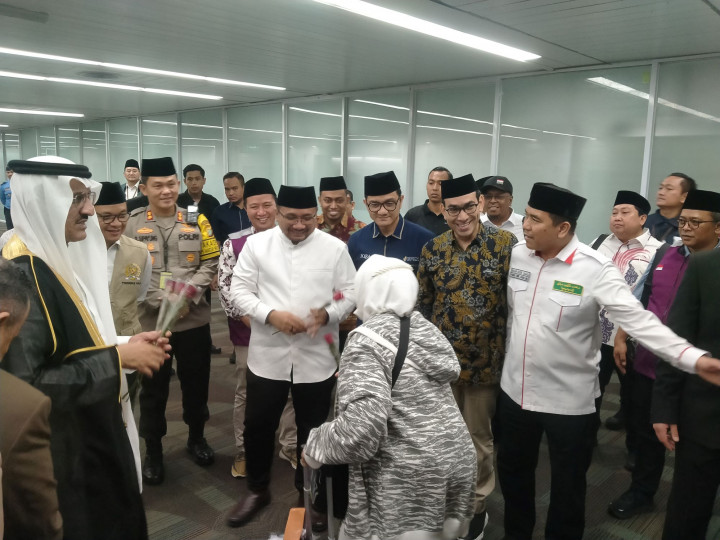 Lepas Jemaah Haji Kloter Pertama, Menag Pastikan Layanan Berlangsung Cepat
