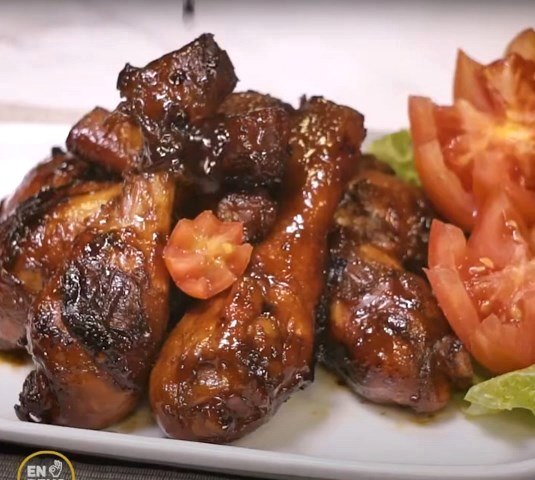 Semur Paha Ayam Bakar, Gurih Manis dengan Nuansa Rasa Smokey
