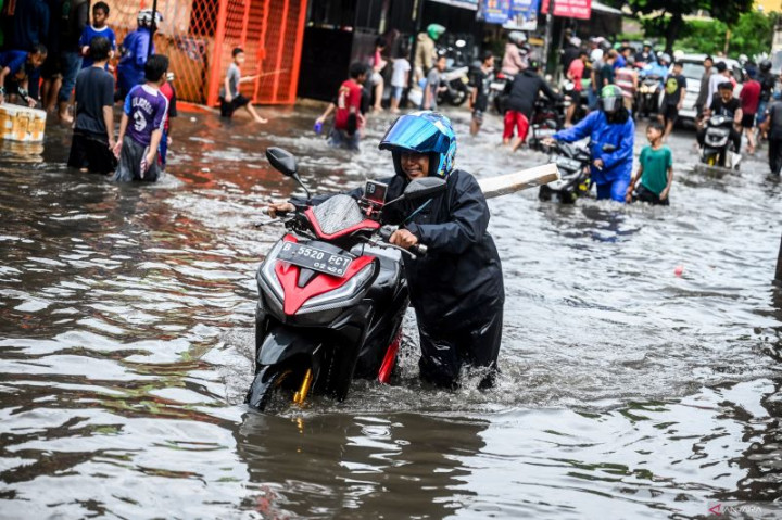 Legislator Jakarta Minta Penanganan Banjir Jakarta Jangan Cuma <i>Omon-Omon</i>