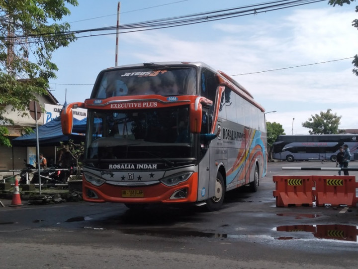 Wali Kota Tangsel Ancam Cabut Izin PO Bus Tak Lakukan Uji KIR