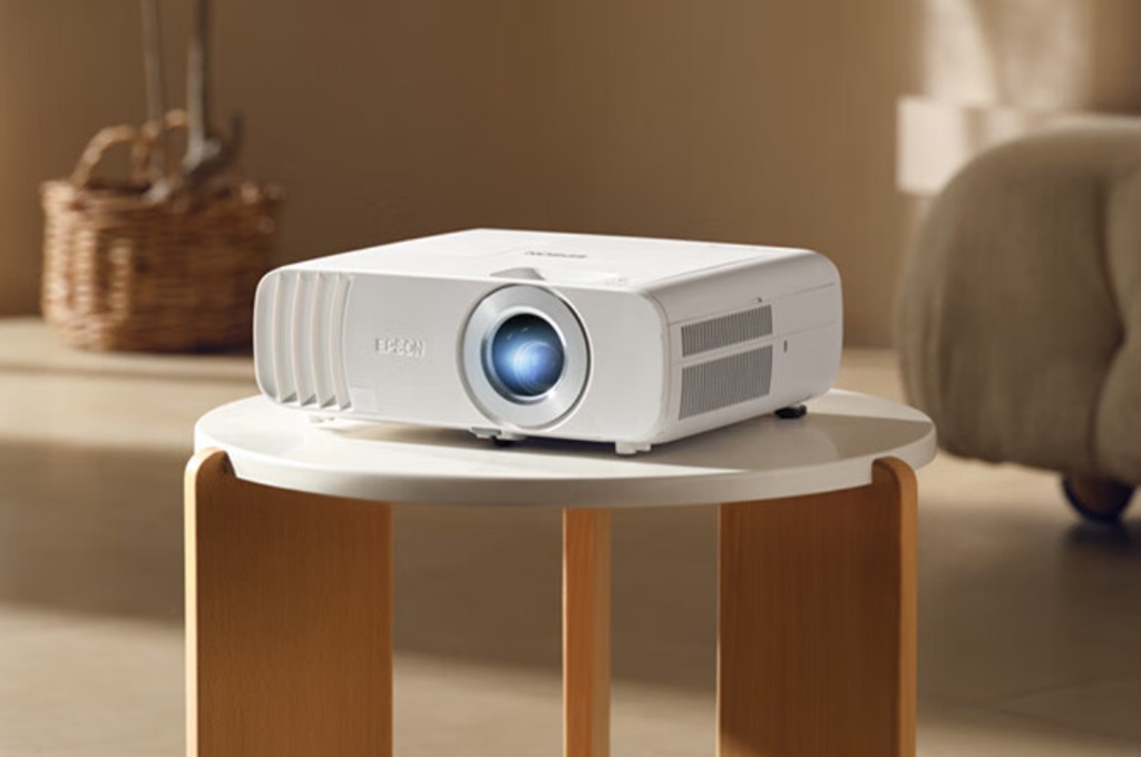 Epson baru-baru ini meluncurkan proyektor CH-TW5750 terbarunya, menggunakan sistem operasi Android 11.