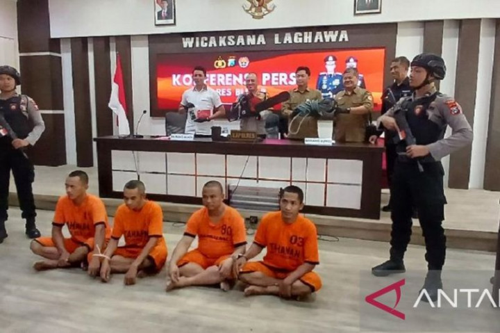 Polres Blitar Tangkap Pelaku Sindikat Pembalakan Liar Hutan Perhutani