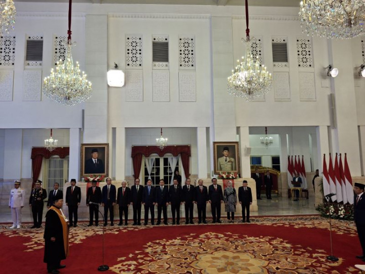 Presiden Jokowi Saksikan Pelantikan Wakil Ketua MA Non Yudisial Suharto