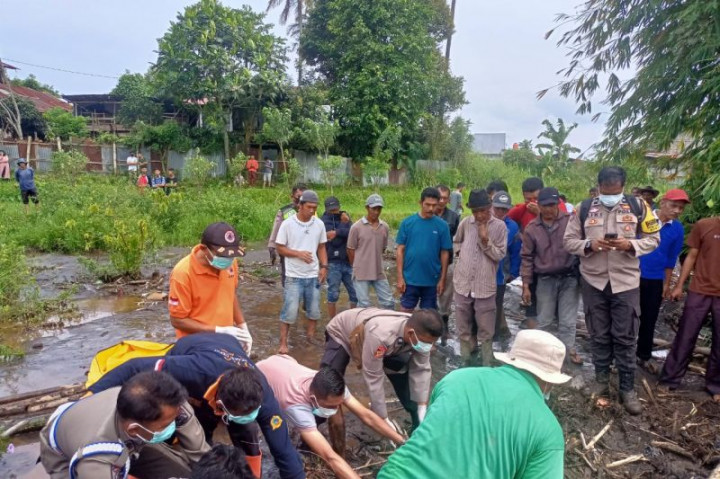 Korban Banjir Bandang di Agam Ditemukan 5 Km dari Lokasi Bencana