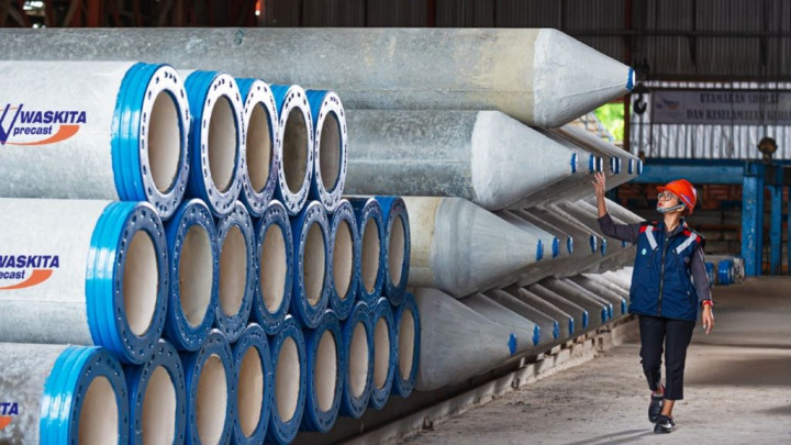 Bangun <i>Batching Plant</i> Proban, WSBP Genjot Pembangunan Tol Probolinggo-Banyuwangi Paket 3