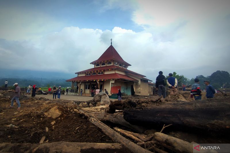 Update Korban Meninggal Banjir Lahar Dingin di Sumbar Bertambah Jadi 67 Jiwa