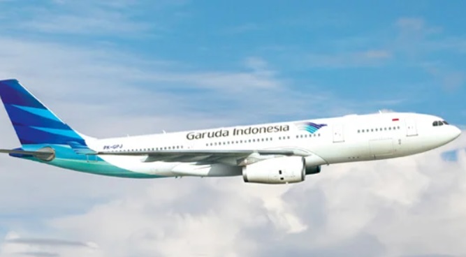 Mesin Pesawat yang Angkut Jemaah Haji Terbakar, Garuda Minta Maaf