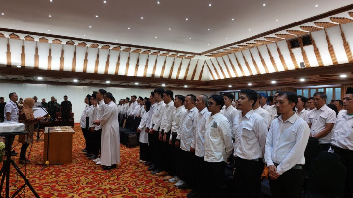 KPU Kota Bandung Lantik 150 Petugas PPK untuk Pilkada 2024