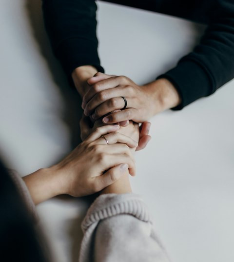 Inisiatif Maybelline Brave Together untuk mendukung generasi muda Indonesia menghadapi isu kecemasan dan depresi. (Foto: Ilustrasi/Dok. Unsplash.com)