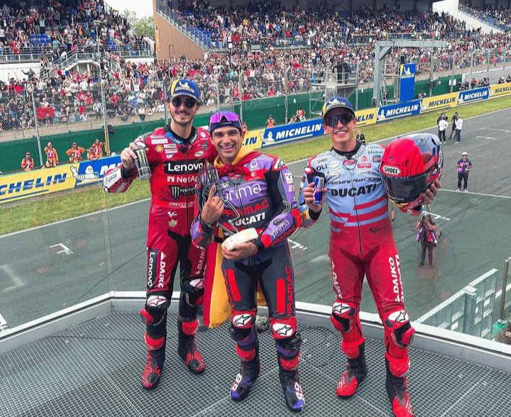 Jorge Lorenzo Kasih Solusi Agar Marquez dan Martin Tetap Bersama Ducati