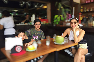 Tamara Bleszynski Pamer Foto Bareng Teuku Rassya Usai Curhat Takut Dilupakan Anak