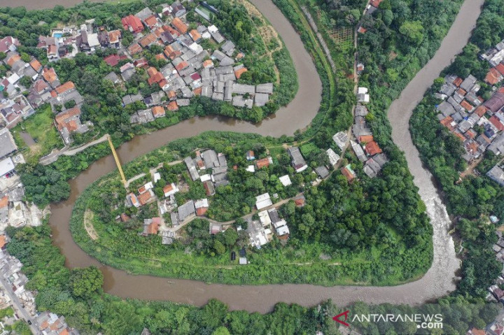 Heru Budi Sebut Proses Pembebasan Lahan Bantaran Ciliwung Terus Berlangsung