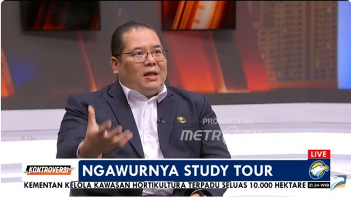 <i>Study Tour</i> Kerap Jadi Modus Sekolah Cari Uang