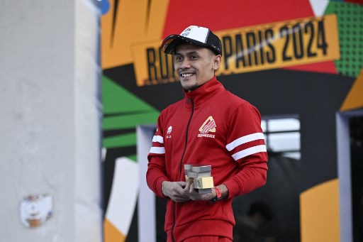 Veddriq Leonardo Gondol Emas Kualifikasi Olimpiade di Tiongkok