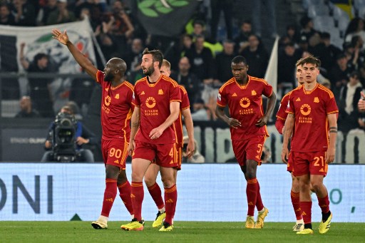 Hasil Liga Italia Semalam: Inter Imbangi Lazio, Roma Tekuk Genoa dengan 10 Pemain