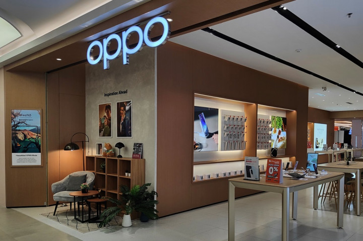 Oppo Resmikan Experience Store di Palembang Indah Mall