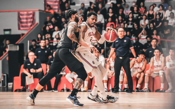 Prawira Harum Bandung Curi Kemenangan di Markas Pelita Jaya Jakarta