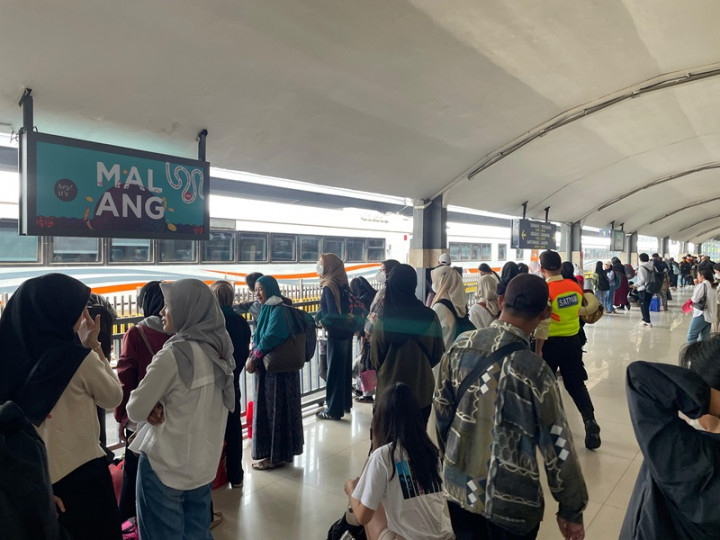 KA Jarak Jauh di Stasiun Malang Ditambah Akomodasi Angkutran <i>Long Weekend</i> Hari Waisak