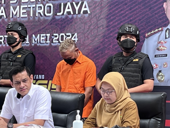 Pabrik Obat Terlarang di Bogor Jaringan Internasional