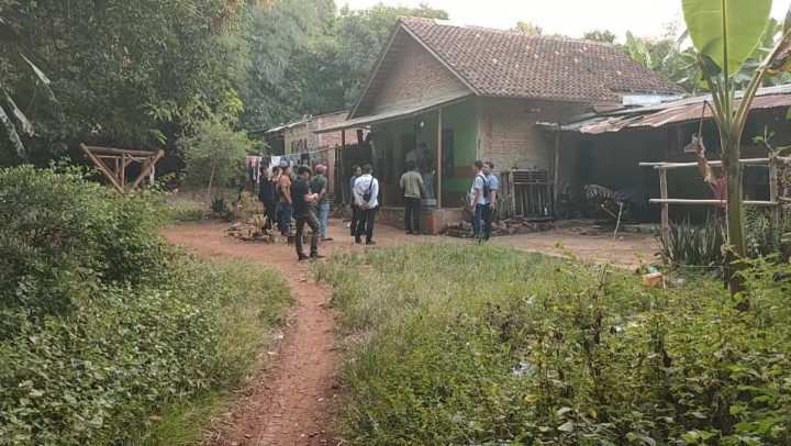 Cari Bukti Pembunuhan Vina, Polisi Geledah Rumah Pegi Perong Hingga 3 Jam