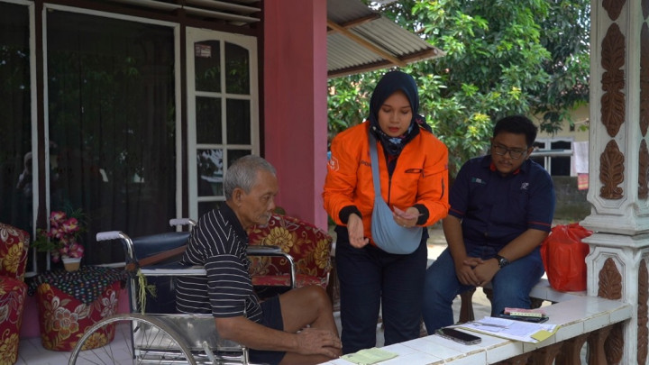 Pensiunan ASABRI Senang dengan Layanan Pensiun Antar di Rumah dari Pos Indonesia