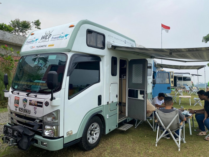 Isuzu ELF NLR Jadi Model Favorit Modifikasi Campervan, Ini Alasannya