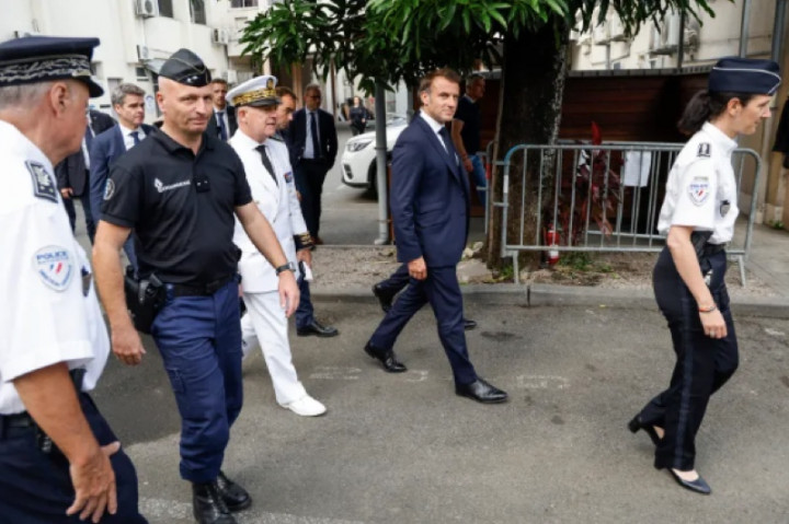 Macron Tiba di Kaledonia Baru Guna Akhiri Kekerasan