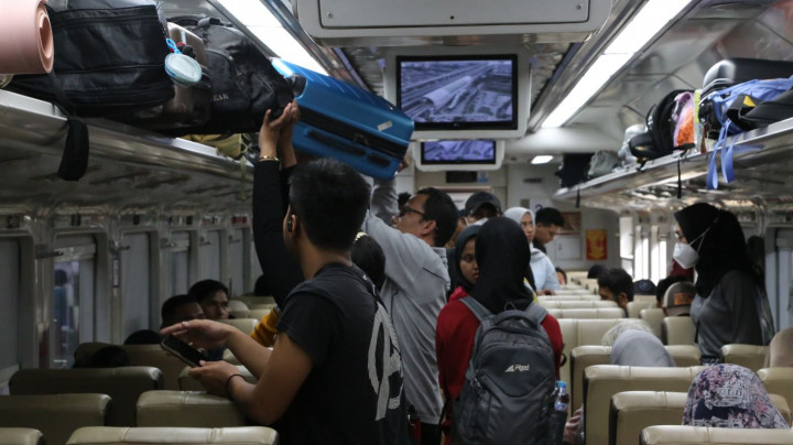 Angka Pengguna KA di Stasiun Malang Naik 37% selama <i>Long Weekend</i> Waisak