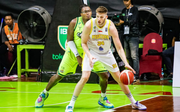 Kesatria Bengawan Solo Beri Pacific Caesar Surabaya Kekalahan ke-11 Beruntun