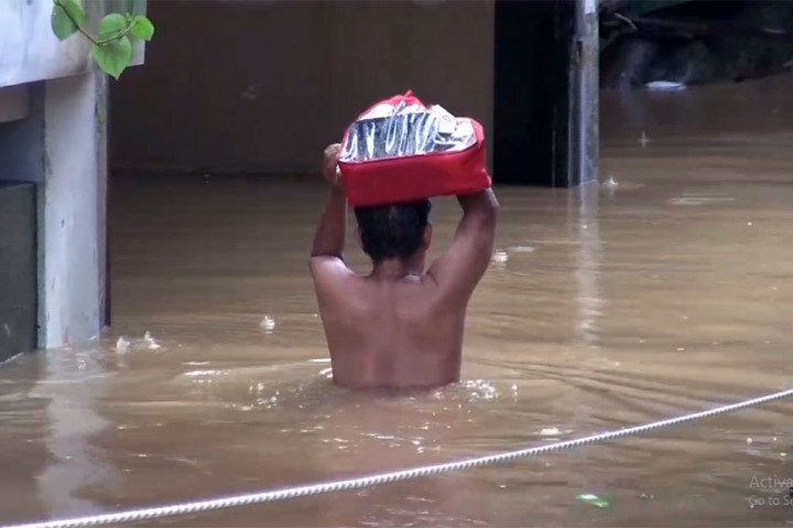 Banjir Rendam Permukiman Warga Pejaten