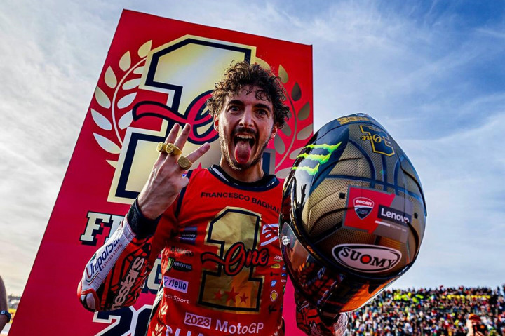 Bagnaia Juarai GP Catalunya