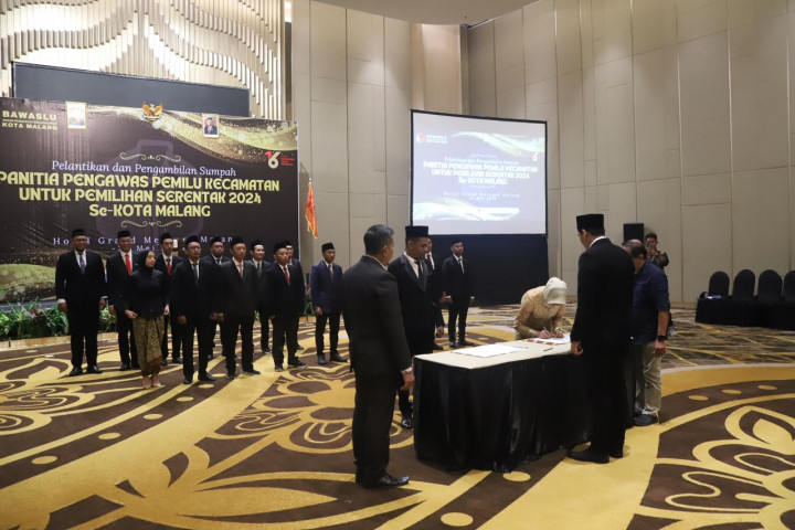 15 Panwascam untuk Pilkada 2024 di Kota Malang Resmi Dilantik