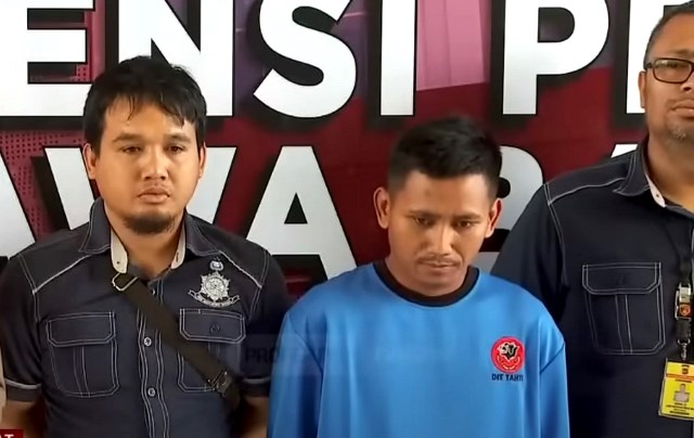 Pegi alias Perong terlihat menggeleng-gelengkan kepalanya saat prescon. Pakar mikroekspresi utarakan ini. (Foto: Tangkapan layar YouTube Metro TV)