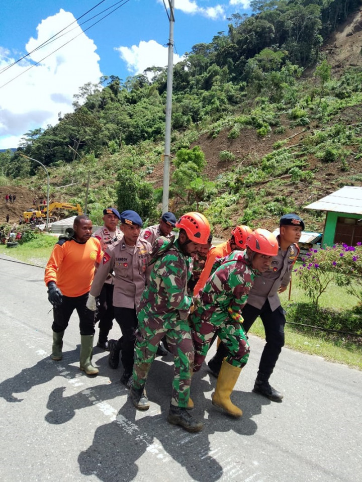 Longsor di Arfak Papua Barat, 4 Tewas dan 1 Selamat