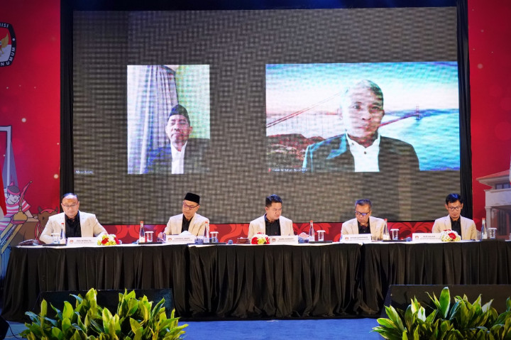 KPU Tetapkan 120 Anggota DPRD Jatim Periode 2024-2029