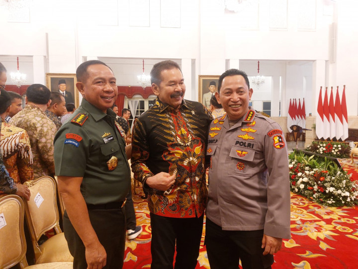 Kemesraan Kapolri-Jaksa Agung Dinilai Peringatan untuk Koruptor