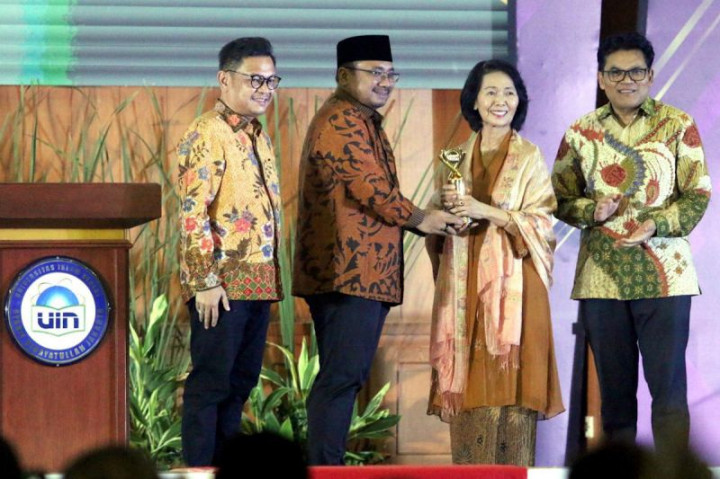 Cak Nur Diganjar <i>Lifetime Achievement</i> IKALUIN