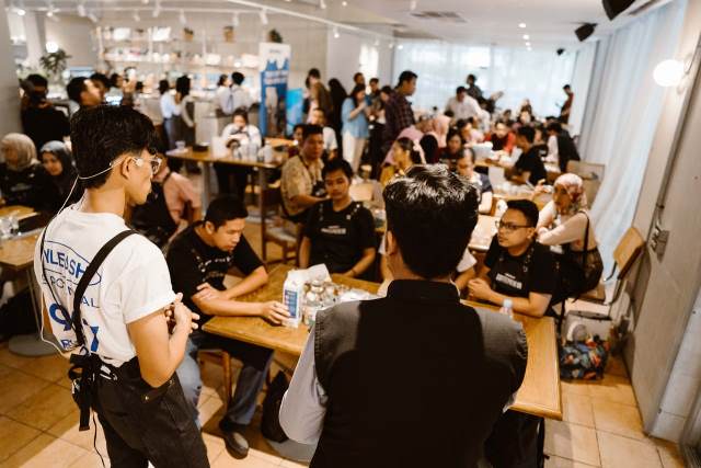 Workshop lndomilk Coffeepreneur 2024 hadirkan para ahli di industri kopi dan memberi pelatihan kepada lebih dari 700 coffeepreneur. (Foto: Dok. Istimewa)