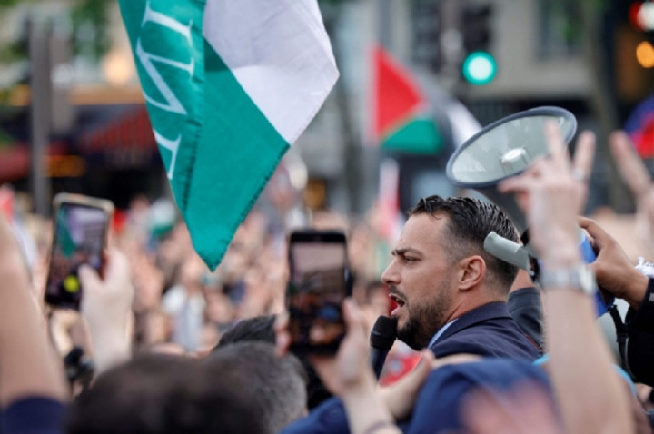 Bawa Bendera Palestina dalam Perdebatan, Anggota Parlemen Prancis Diskors