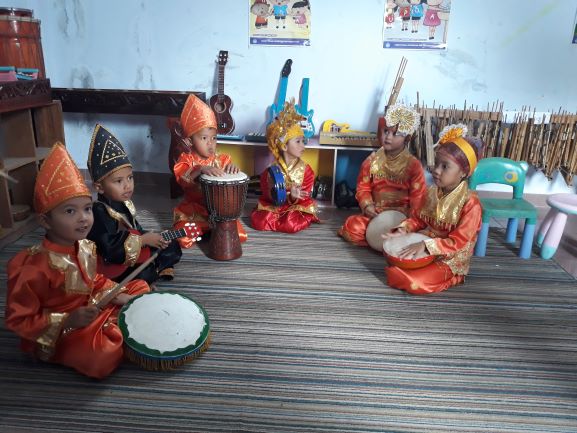 Pengasuhan Anak Usia Dini Butuh Keterampilan, Kenapa?