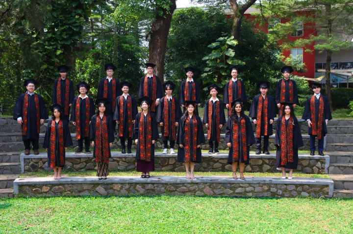 Keren! 100% Lulusan Sinarmas World Academy Diterima di Universitas Terbaik Dunia